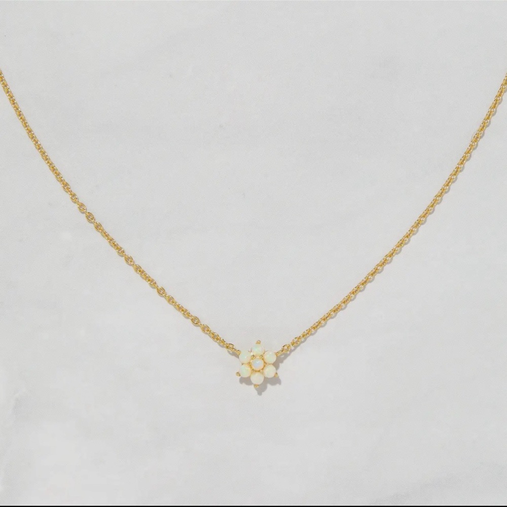 ✨2X Host Pick✨Opal Flower Necklace- Rose Gold